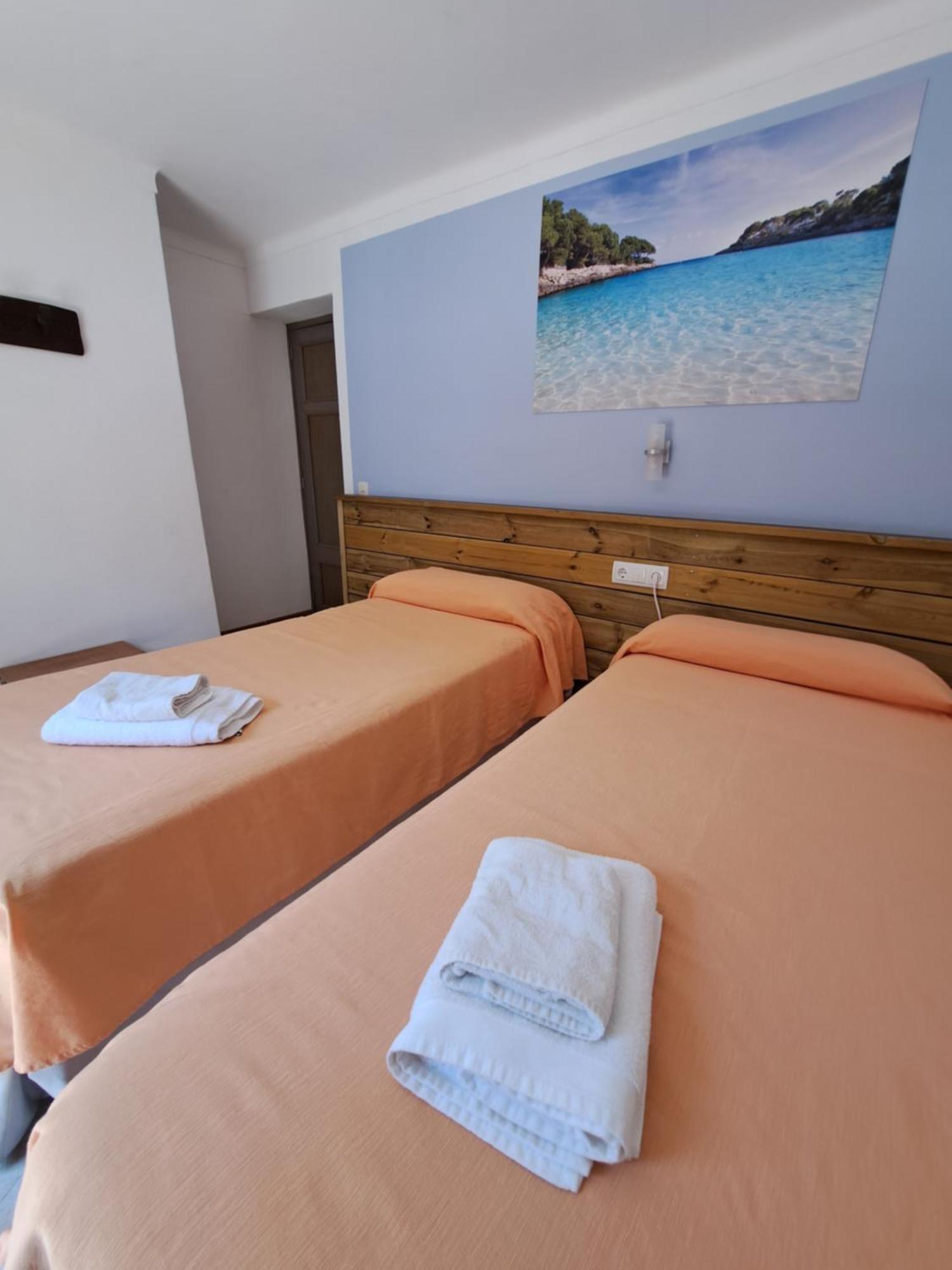 Hostal Playa Santanyí Esterno foto